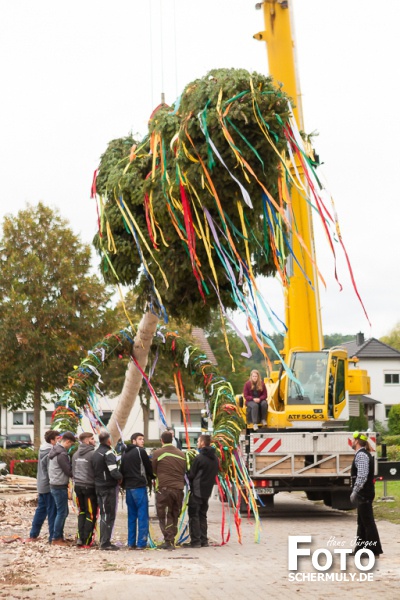 2019.10.05_Kirmesbaumstellen KB 19 Niederbrechen (58 von 107)