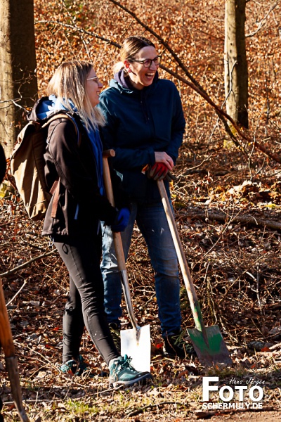 2022.03.19_1250 Baum-Pfanzaktion in Oberbrechen (13 von 157)