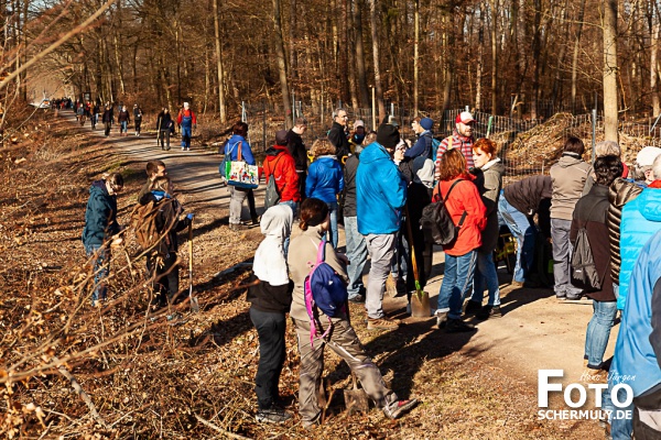 2022.03.19_1250 Baum-Pfanzaktion in Oberbrechen (18 von 157)
