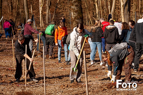 2022.03.19_1250 Baum-Pfanzaktion in Oberbrechen (84 von 157)