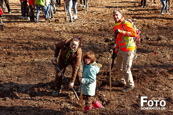 2022.03.19_1250 Baum-Pfanzaktion in Oberbrechen (94 von 157)