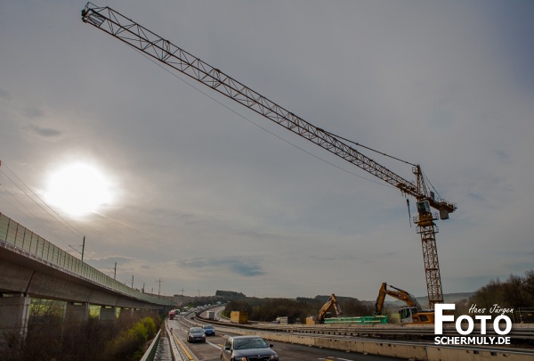 2015.04.11_Autobahnbrücke Niederbrechen wird abgerissen_004